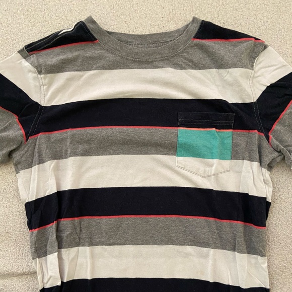 Boys shirts size XL - Picture 7 of 12